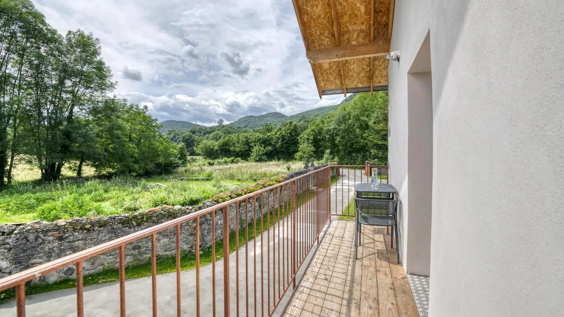 La Residence Inco Saint-Bertrand-de-Comminges Séjour à la campagne